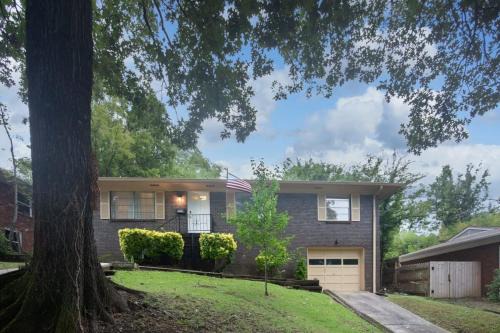 Highland Drive Hideaway