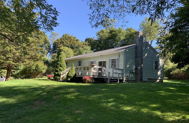 Hilltop Cottage Privacy Abounds