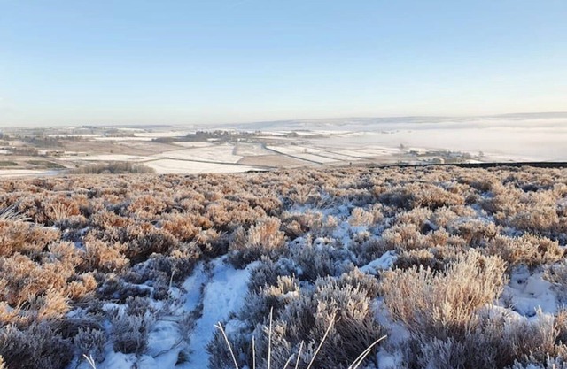 Hilltop retreat situated on the moorland fringes with stunning views