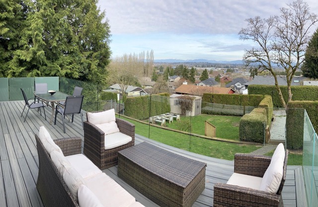 Hilltop Vista mountain views 2 bedrooms