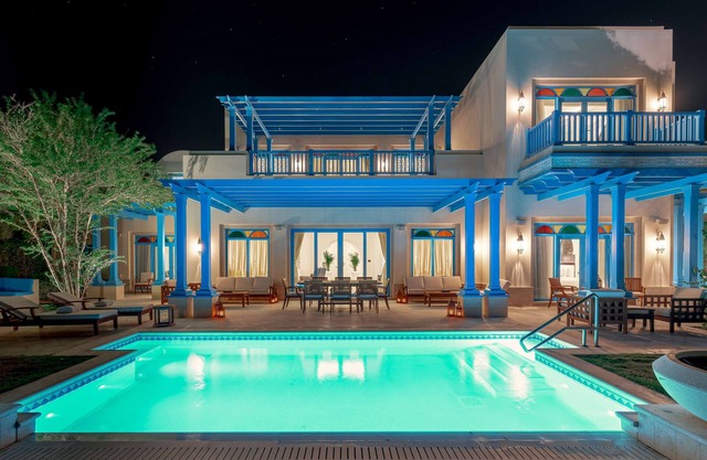 Hilton Salwa Beach Resort & Villas