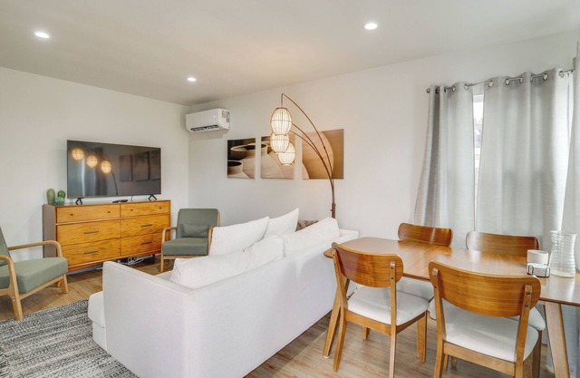 Hip Walkable Neighborhood: Condo in San Diego