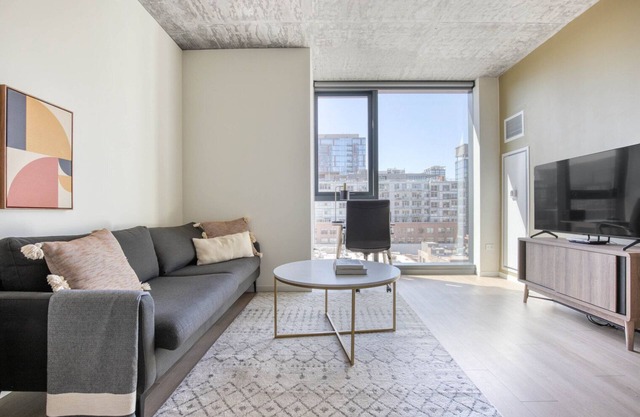 Hip West Loop 1BR w/Gym, near Fulton Market & I-90, by Blueground