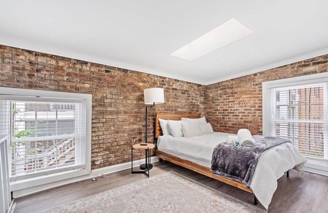 Historic Carriage House Loft In Heart of Downtown Mobile