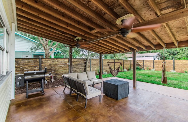 Historic Cottage Near Florida Southern College ~ Dogs Welcome~ Walk Everywhere