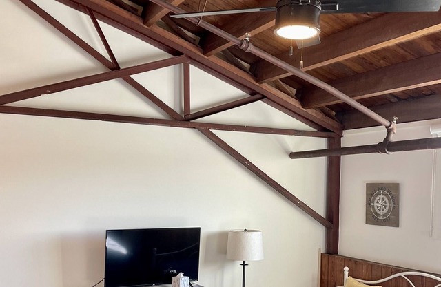 Historic Downtown Brunswick Studio Loft