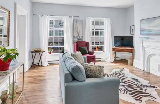 Historic Flat Best DT Location