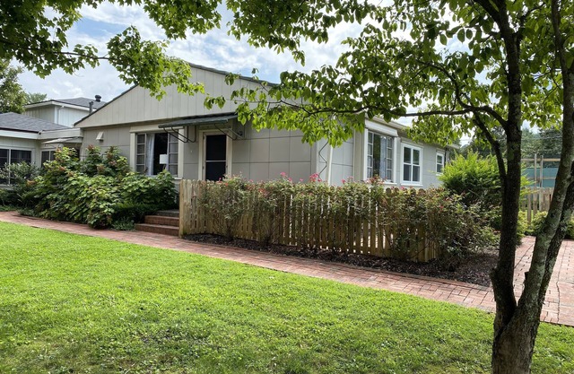 Historic Home Located in Downtown Barbourville Complete with Modern Comforts