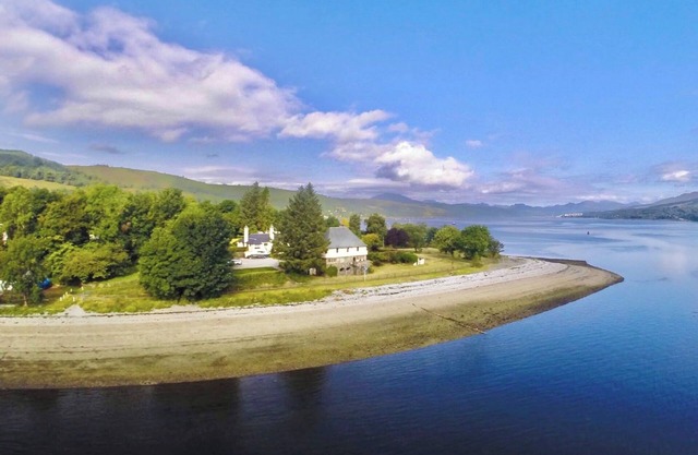 Historic Scottish Loch Side Home of a Royal Princess - 20 Miles From Loch Lomond
