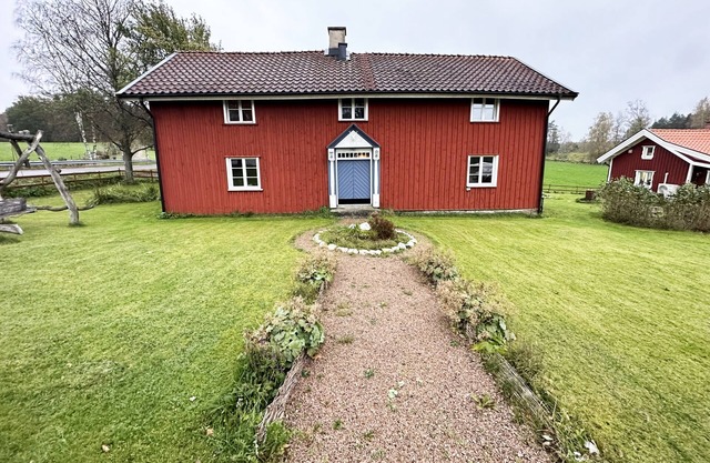 Historic villa in beautiful nature, Svenljunga | SE08051