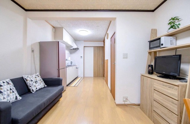 Hiwa Nishijin charter/Kyoto Kyōto
