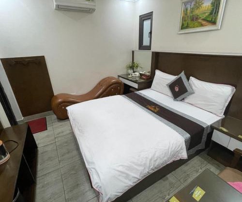 Hoàng Gia Hotel - Cổ Linh HN - by BAY LUXURY