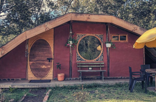 Hobbit mud house with stunning mountain views