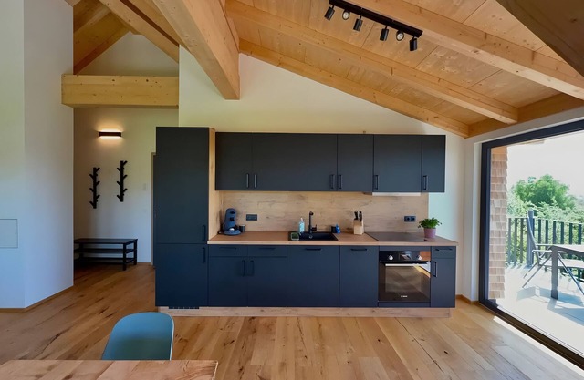 Holiday Apartment 'Schwalbennest' with Mountain View, Balcony and Wi-Fi