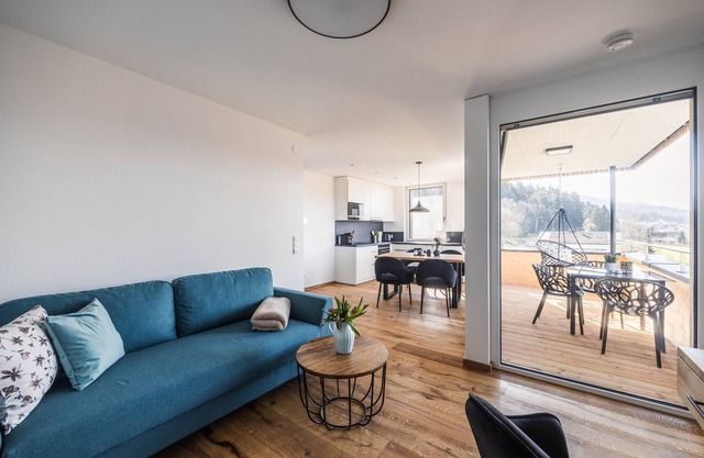 Holiday Apartment "2 Zimmer Appartement" with balcony & Wi-Fi