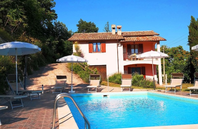 Holiday apartment Acqualagna for 1 - 6 persons - Twin house