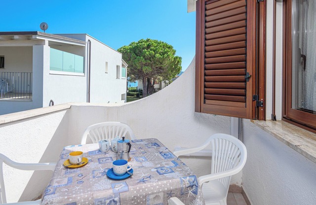 Holiday Apartment 'Blue House Laconia' with Sea View, Balcony & Air Conditioning
