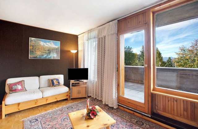Holiday Apartment 'Ciel Bleu Pila' with Mountain View, Shared Garden & Balcony