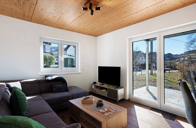 Holiday Apartment 'Bauernhof' with Mountain View, Private Terrace and Wi-Fi