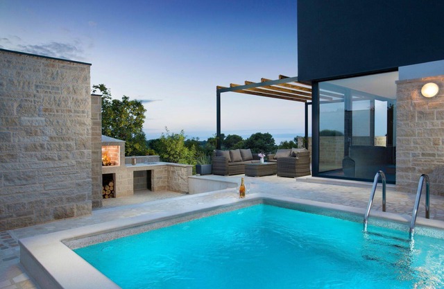 Holiday apartment Ližnjan for 1 - 6 persons with 2 bedrooms - Holiday apartment