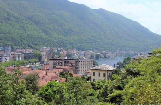 Holiday apartment Omegna for 1 - 6 persons with 2 bedrooms - Twin house