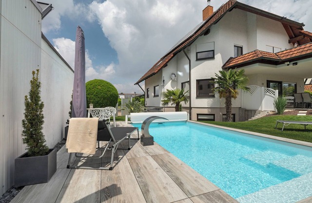 Holiday Apartment 'Paradies' with Shared Pool, Shared Garden and Wi-Fi