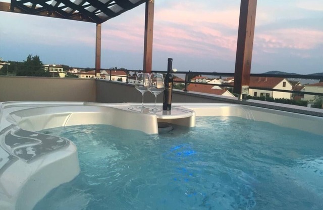 Holiday apartment Turanj for 1 - 4 persons with 2 bedrooms - Holiday house
