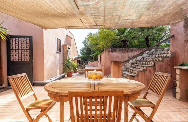 Holiday Apartment Ulivi in Villa Belvedere close to the Beach