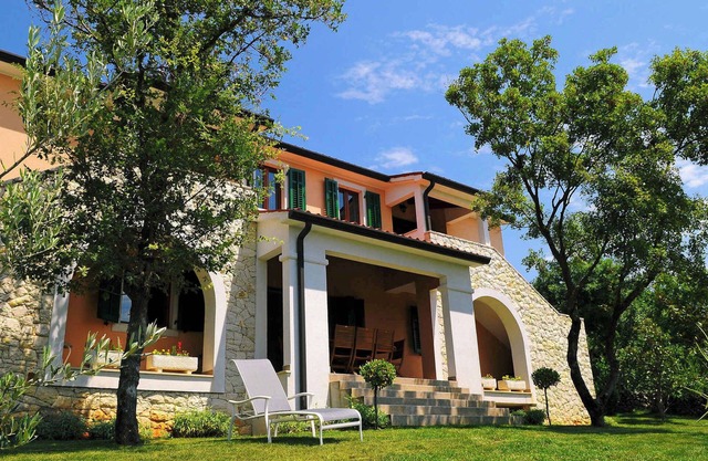 Holiday apartment with air conditioning