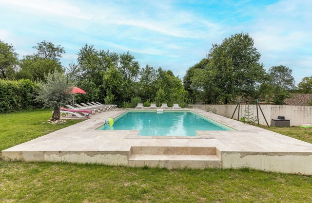 Holiday Home 'Le Magicogîte - Harry Potter' with Shared Pool, Wi-Fi and Air Conditioning