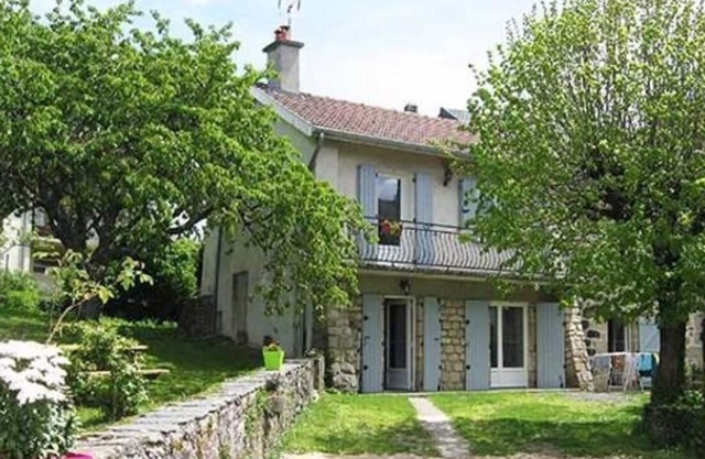 Holiday Home 'Le Capito Gite' with Shared Terrace, Private Garden and Wi-Fi