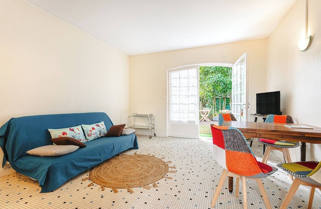 Holiday Home 'Longère Proche Plage Et Forêt 1' with Shared Terrace, Shared Garden and Wi-Fi