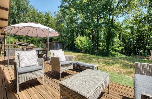 Holiday Home 'L'Attrape Rêves' with Private Terrace, Private Garden and Wi-Fi
