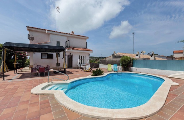 Holiday Home 'Villa Lilia' with Sea View, Private Pool and Wi-Fi