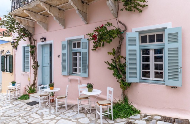 Holiday Home 'Apano Vrysi Tinos 3' with Shared Terrace, Wi-Fi and Air Conditioning