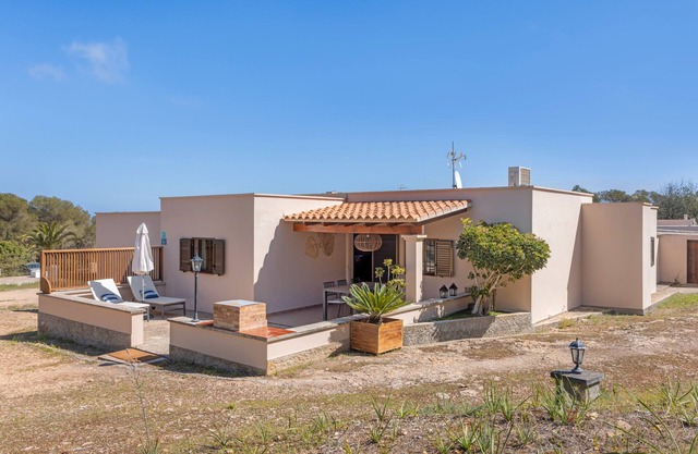 Holiday Home 'Ca N'Alicia Des Bosch' with Mountain View, Private Terrace and Wi-Fi