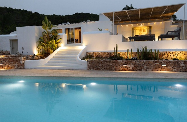 Holiday Home 'Can Tunio , Santa Gertrudis' with Mountain View, Wi-Fi and Air Conditioning