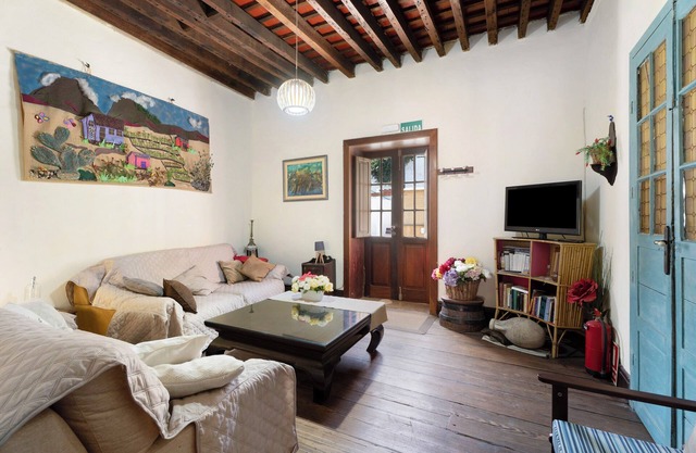 Holiday Home 'Casa Bayoll' with Mountain View, Private Garden and Wi-Fi