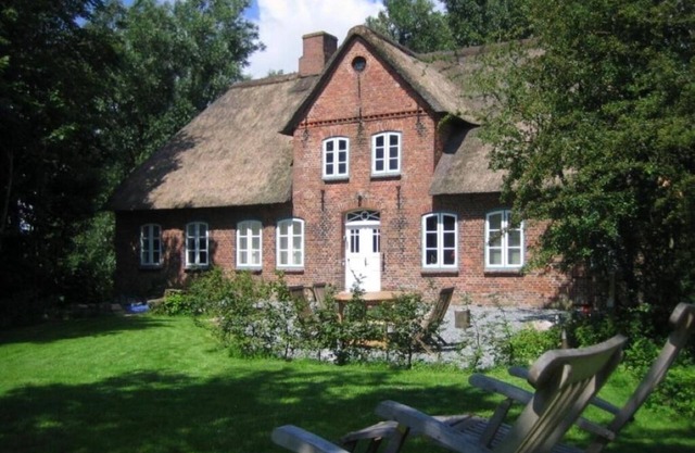 Holiday Home 'Casa Del Norte' with Private Garden and Wi-Fi