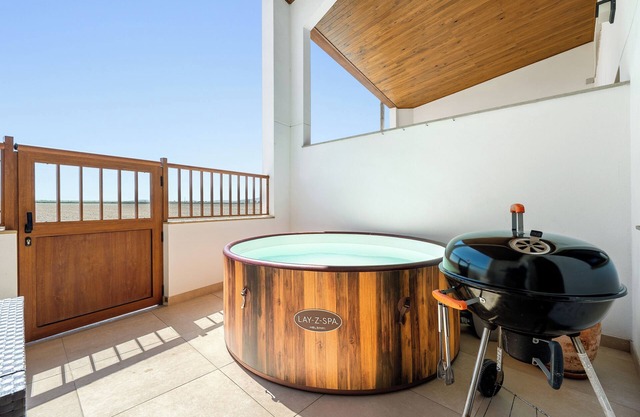 Holiday Home 'Casa Lo Canyero' with Private Pool, Wi-Fi and Air Conditioning