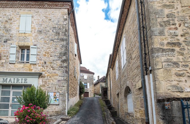 Holiday Home 'Charmante Maison, Echappée Belle' with Private Pool, Terrace and Wi-Fi