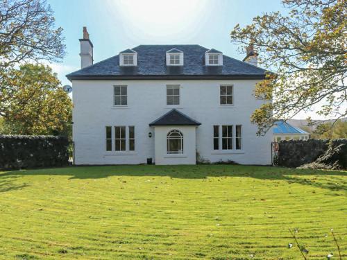 Holiday Home Dunvegan House by Interhome