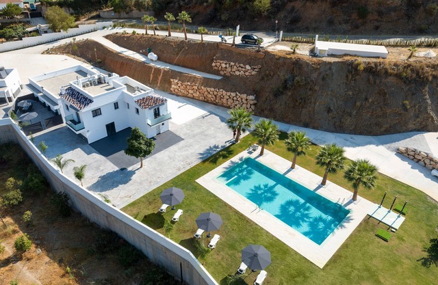Holiday Home 'Era Del Puerto Complejo Completo' with Mountain Views and Air Conditioning