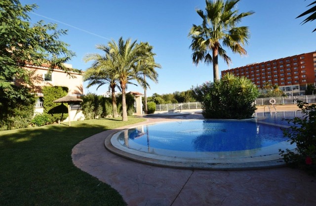 Holiday Home 'Can Tomeu' with Garden, Jacuzzi, Shared Pool & Wi-Fi