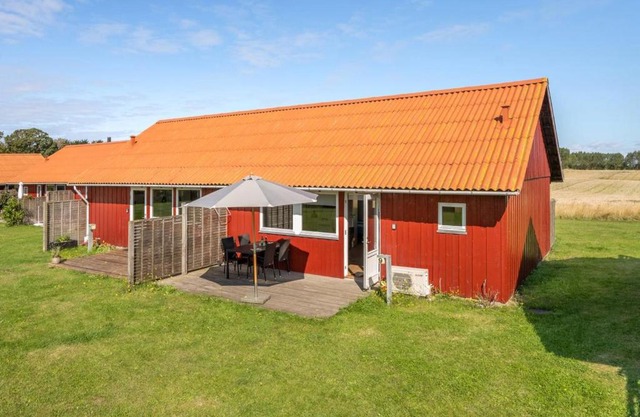 Holiday Home Esther - 700m from the sea by Interhome