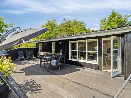 Holiday Home Felippa - from the sea by Interhome
