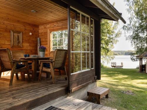 Holiday Home Hämeenhelmi by Interhome