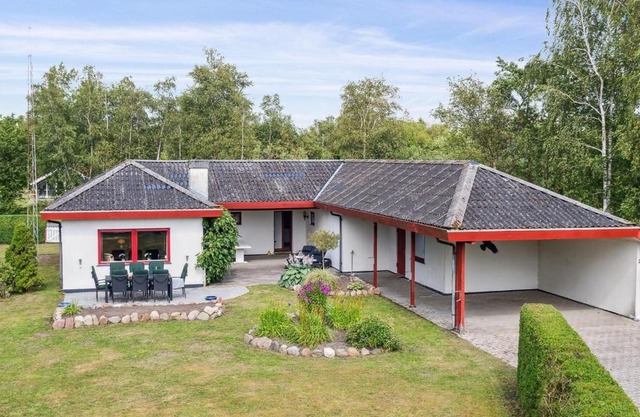 Holiday Home Hakon - 550m from the sea by Interhome