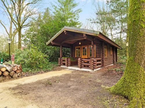 Holiday Home in Brabant with Hot Tub
