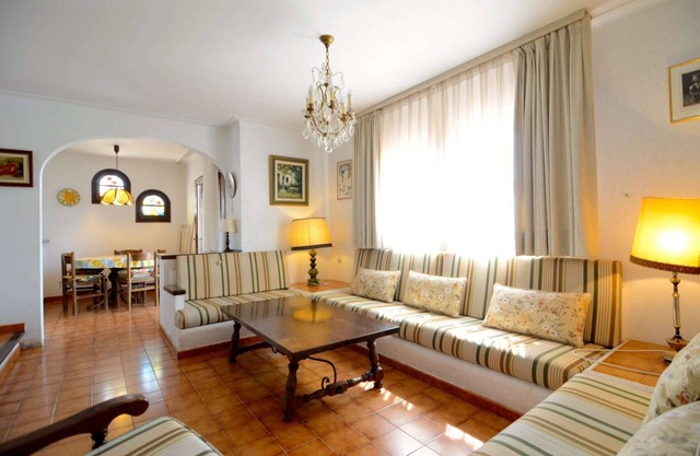 Holiday Home in LEstartit near Sandy Beach